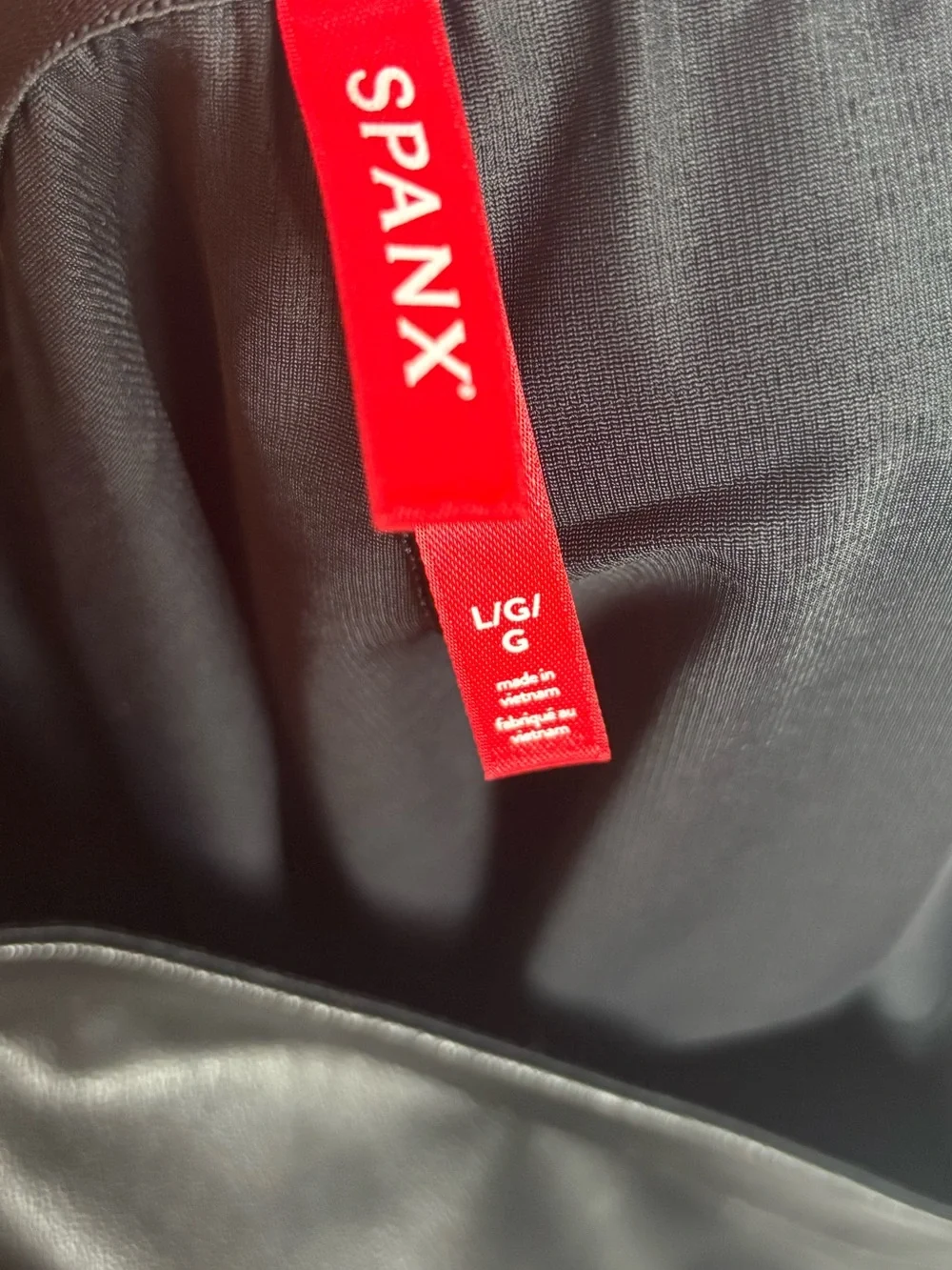 NEW SPANX Faux Leather Mini Skirt Attached Shorts Large Minimalist Sleek Chic